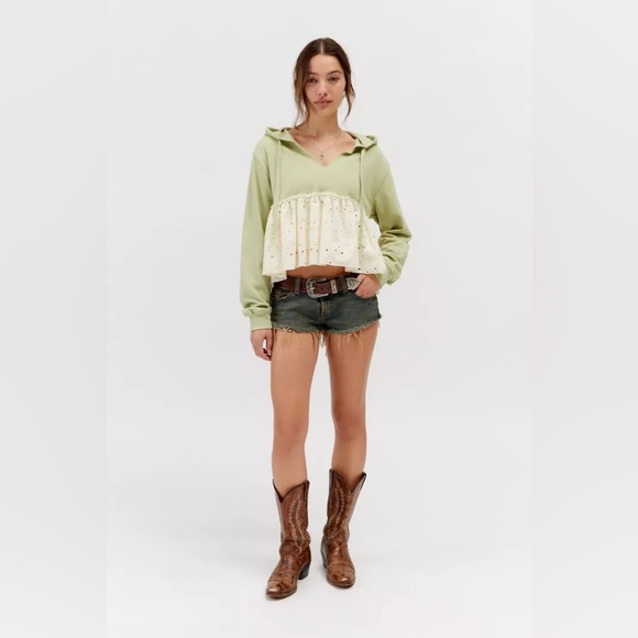 New UO BDG Shai Eyelet Pullover Hoodie Sweatshirt- Green - Picture 2 of 7